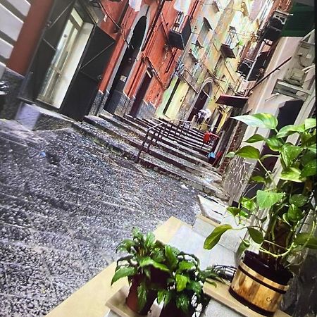 Casa Mari' Centro Storico Vicino Hotel Caracciolo Napoli Exterior foto